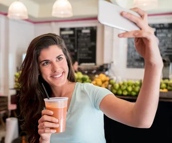 How social media can impact your eating habits
