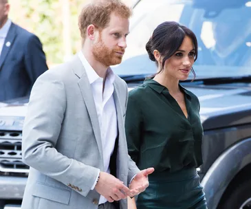 Prince Harry and Duchess Meghan arrive in Sydney ahead of their royal tour
