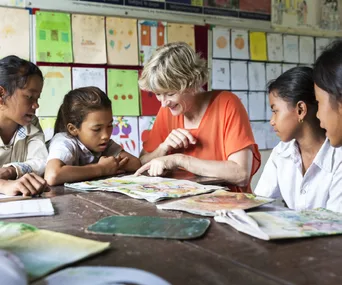 12 life lessons from a charity founder that will make you want to volunteer and help others