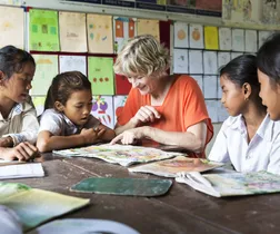 12 life lessons from a charity founder that will make you want to volunteer and help others