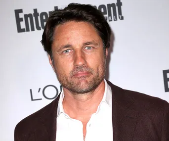 Martin Henderson’s Malibu home comes perilously close to being destroyed in the California wildfires