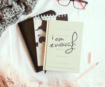 The science that explains why keeping a gratitude journal makes us happier