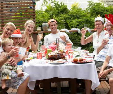 Body language expert: How to avoid family fall-outs on Christmas Day so that everyone has a good time