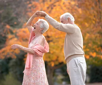 10 things that happy couples do every day