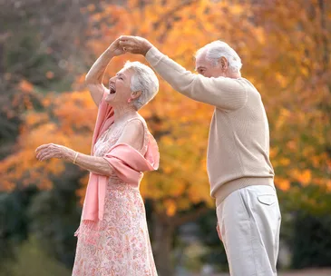 10 things that happy couples do every day