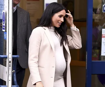 Meghan Markle fat lady Mayhew maternity style