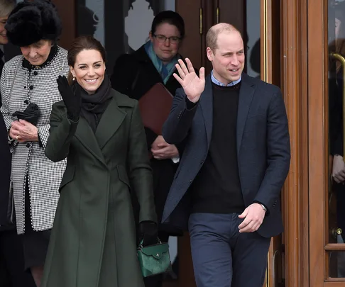 kate middleton and prince william waving