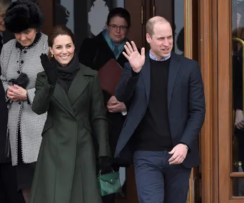 kate middleton and prince william waving 