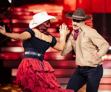 Former dancer Carol-Ann Hanna predicts who will win Dancing With The Stars