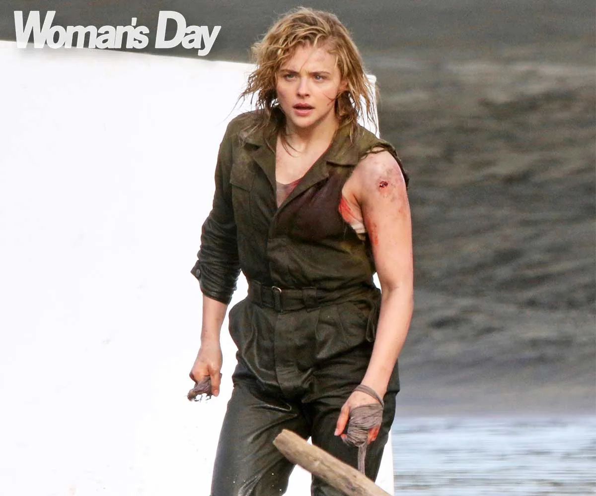 Chloë Grace Moretz Shadow in the Cloud filming