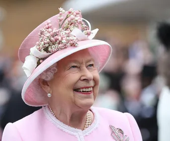 queen elizabeth smiling