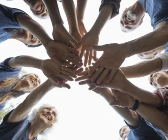 hands in the centre