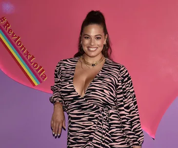 Why model Ashley Graham’s baby bump photo has got everyone talking