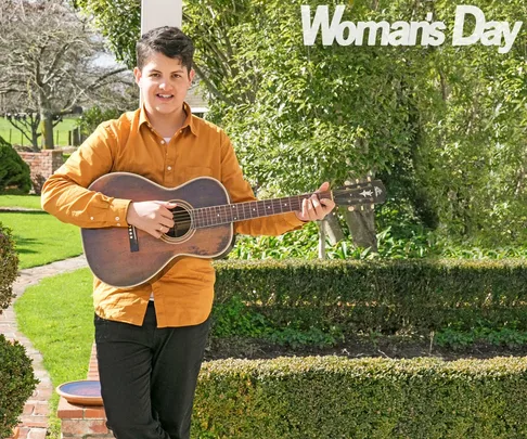 Carson Taare singer