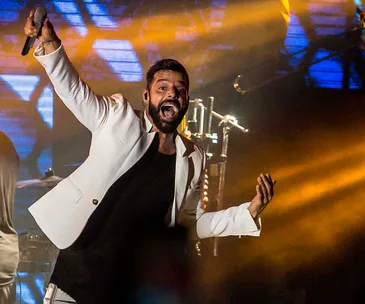 Ricky Martin and husband Jwan Yosef reveal a peek of their brand new baby son