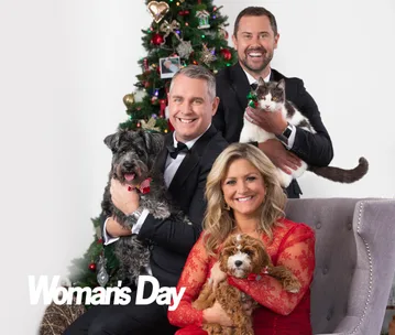 Jase, Toni & Sam get festive with their four-legged friends