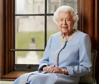 The significance of the Queen’s official Platinum Jubilee portrait