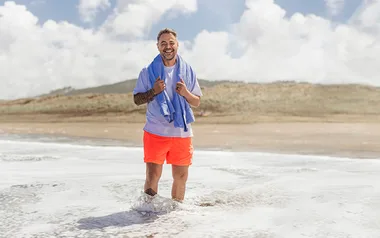Radio star Nickson Clark learns to swim