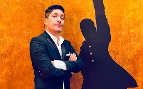 Robert Rakete interviews his musical idol Lin-Mauel Miranda