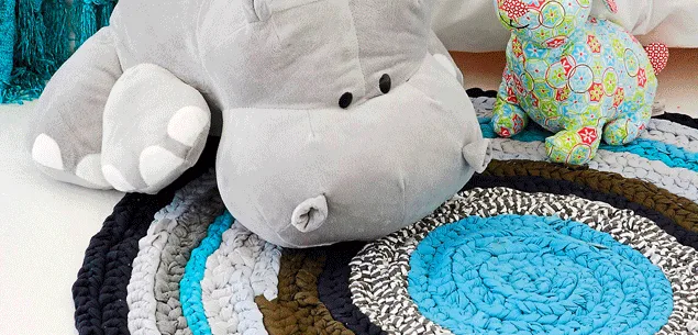 Crochet T-shirt rug