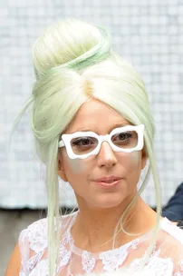 Lady Gaga snaps at boyfriend