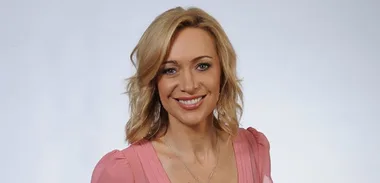 Alison Mau proposes to partner