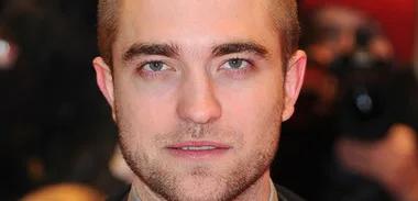 Robert Pattinson to wear a wig?