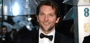 Bradley Cooper dirty dances at Baftas (PHOTOS)