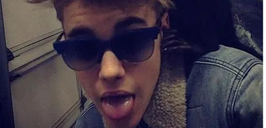 Justin Bieber gives up his monkey