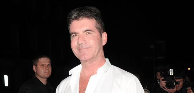 Simon Cowell to be a dad