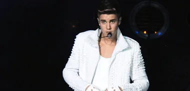 Justin Bieber deletes suspected drug picture