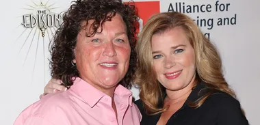 Glee star marries her girlfriend