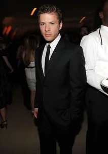 New rules for dating Ryan Phillippe