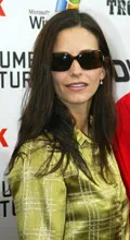 Courteney Cox, counsellor