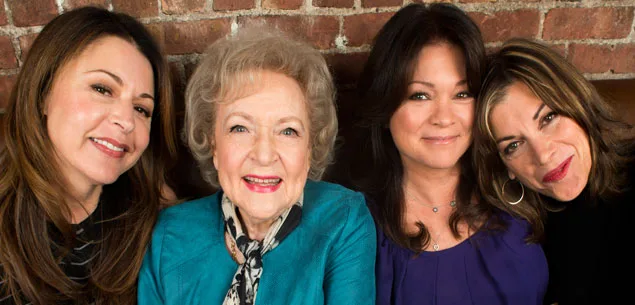 Betty White and the cast of hot in cleveland