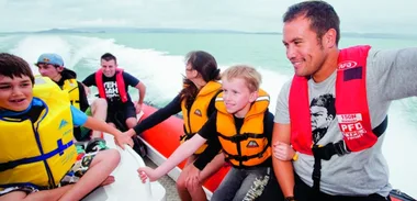 Kiwi celebrities – doing it for the kids