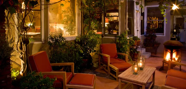 Six ways to decorate your outdoor area