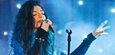 Sir Elton John praises Lorde