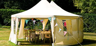 Backyard wedding ideas