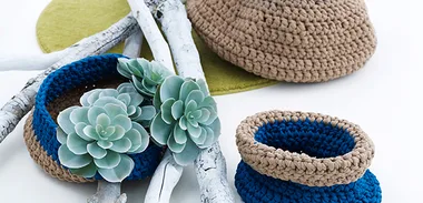 Knit wool bowl