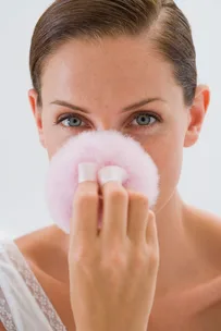Here’s when to apply make-up after a facial