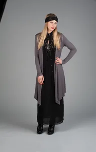How to wear light, floaty layers