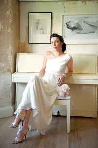 Wedding fashion under $1000