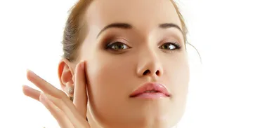 Getting a flawless finish with liquid foundation