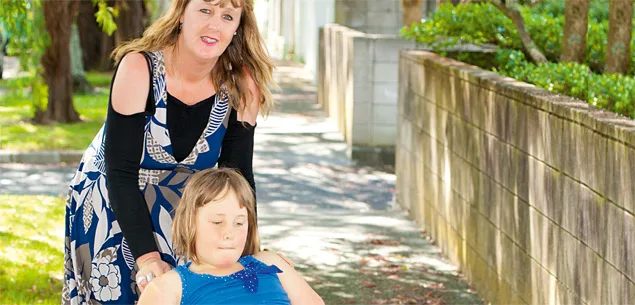 Charlotte Cleverley-Bisman and her mother Pam