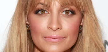 How to: Bold blusher