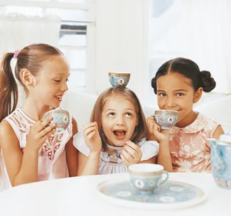 Entertaining children in winter