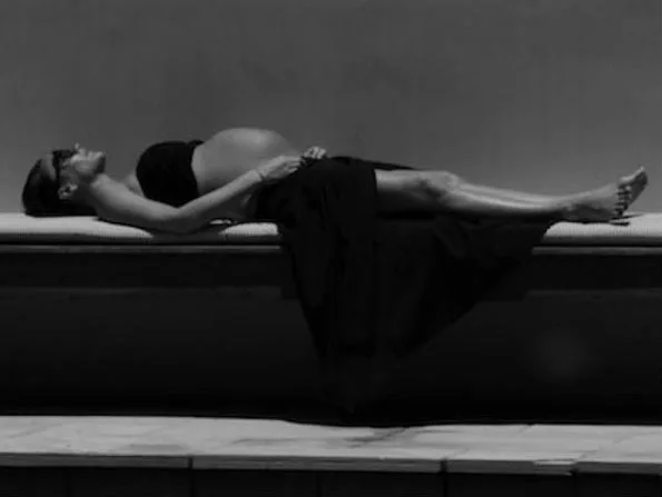 victoria beckham pregnant, skinny pregnant celebrities, eating disorders in pregnancies, pregnancy