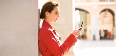 Entitlement to sick leave while on annual leave from work