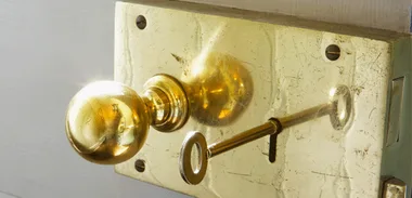 Consumer: Door lock advice.